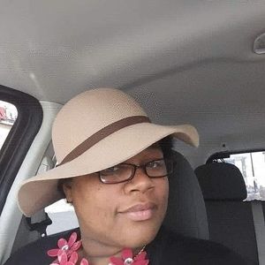 Meet your Posher, La'kea